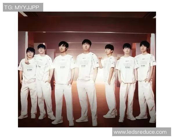 独家解析:BLG团队协作优势与其他战队的全面对比分析 独家解析:BLG团队协作优势与其他战队的全面对比分析