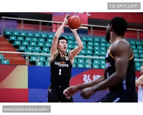 CBA焦点对决北京首钢迎战辽宁队期待精彩比赛与激烈碰撞