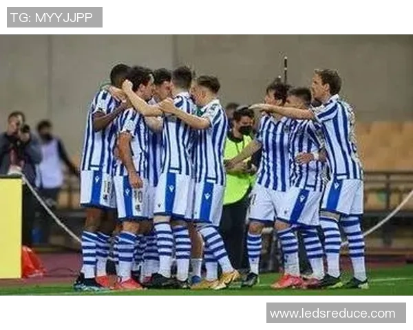 巴利亚主场迎战皇家社会双方争夺西甲积分榜关键战役