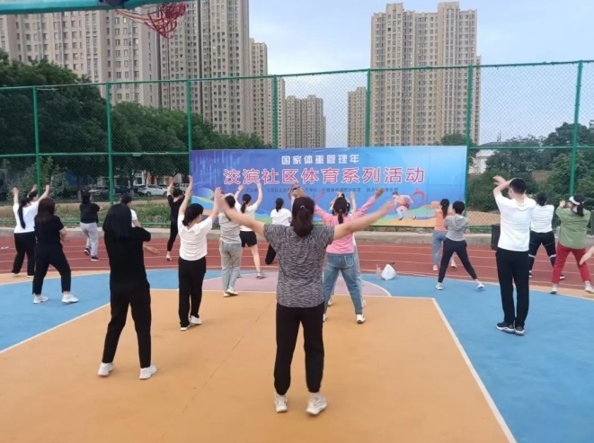 西秀区凤凰社区少儿夏令营正式开营(图1)